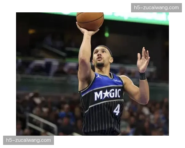 活塞G2防守强度提升，限制魔术全场仅得83分